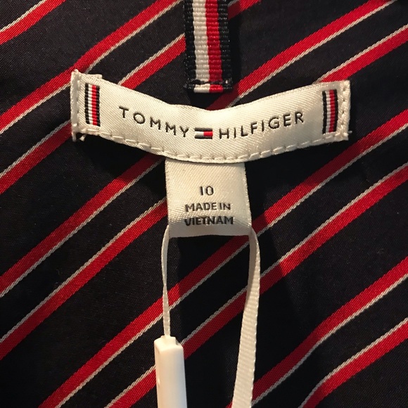 NWT Tommy Hilfiger Navy Blazer. Fully lined inside, front pockets. - Picture 2 of 2